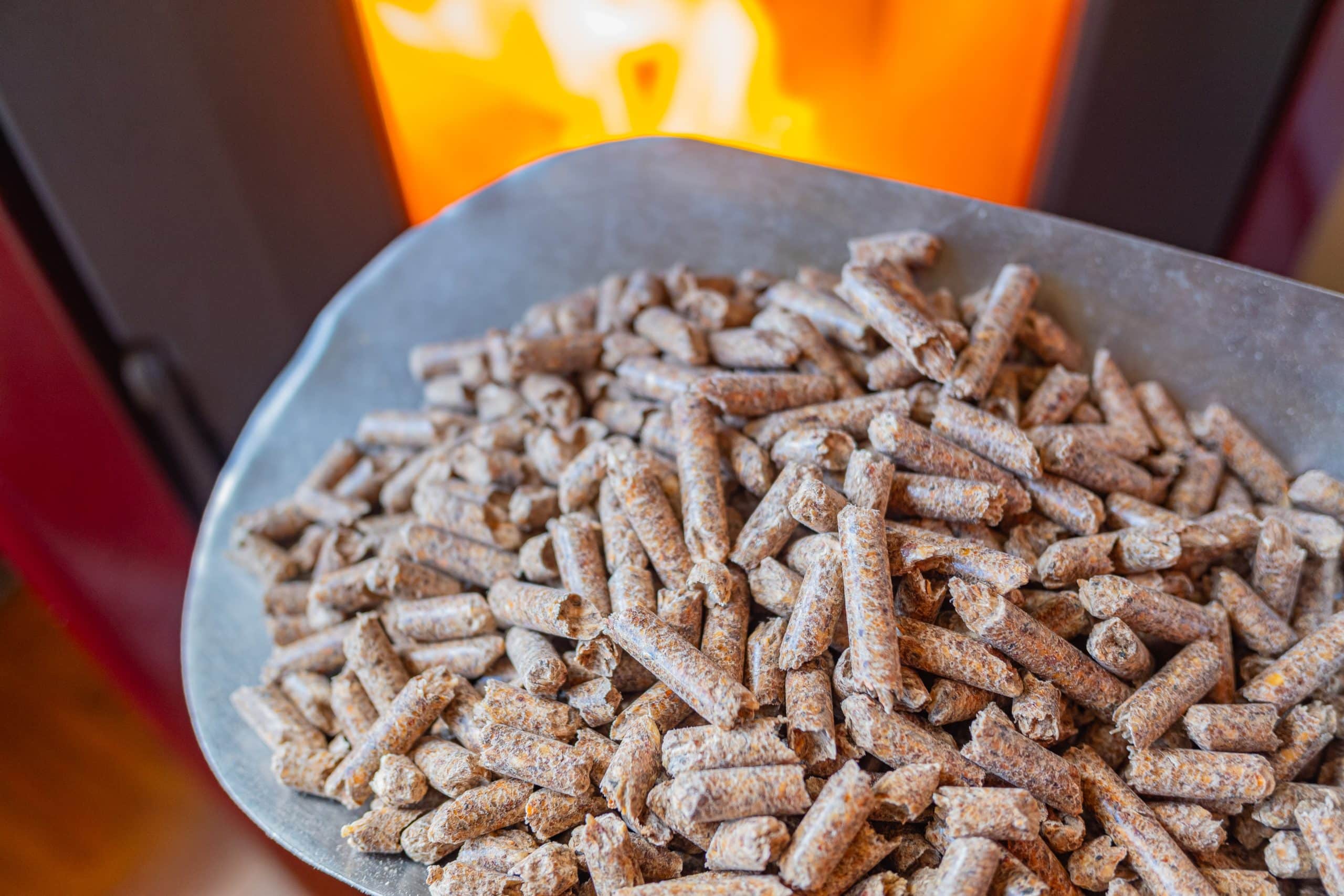 Les inconvénients des poêles à pellets sur lesquels vendeurs et installateurs préfèrent ne rien dire