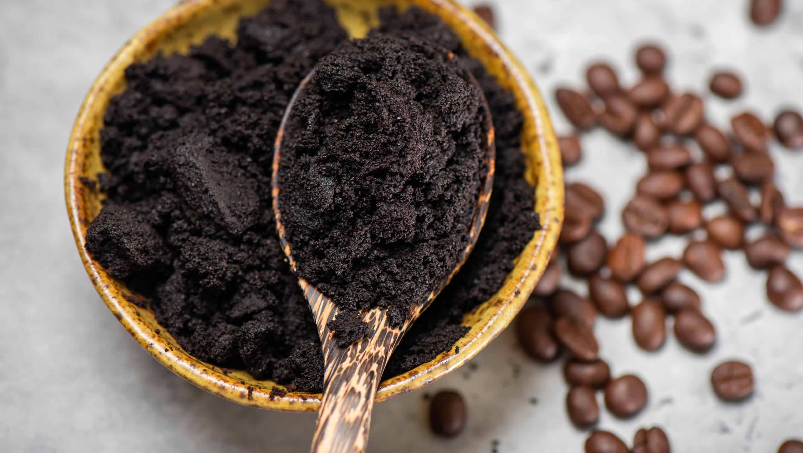 les scientifiques découvrent un nouvel usage pratique pour le marc de café que vous allez adorer