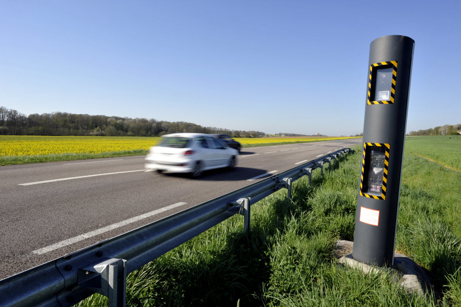 adieu les amendes voici les toutes nouvelles marges d’erreur officielles des radars de vitesse pour 2025