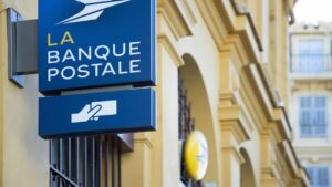 fra: la poste plate forme de preparation et distribution