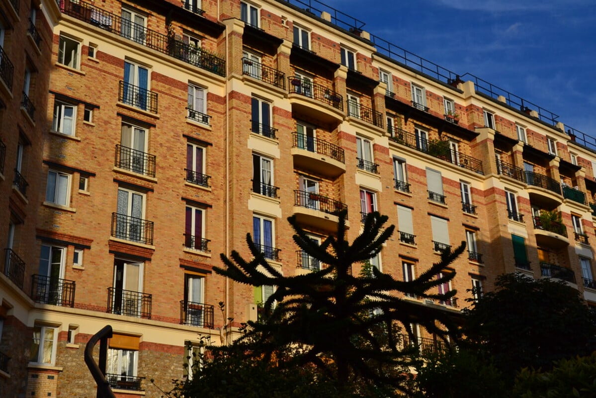 la nouvelle est tombée il ne sera désormais plus possible d'accéder à un logement social au delà de cette modique somme en 2025