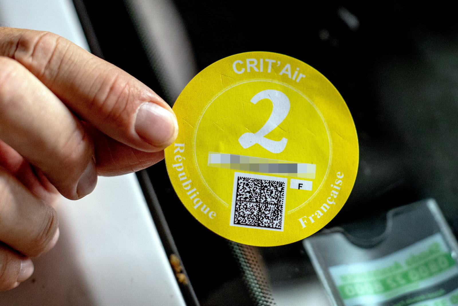 la nouvelle est tombée les véhicules crit’air 2 seront désormais interdit des routes française à partir de cette date, la ville concernée