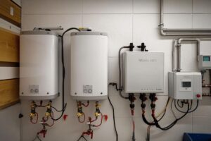 Coupler une chaudière et un ballon d'eau chaude électrique